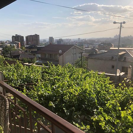 Hillside Guest House Yerevan Exterior photo