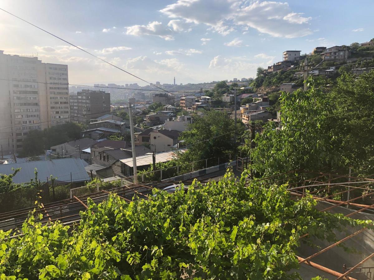 Hillside Guest House Yerevan Exterior photo